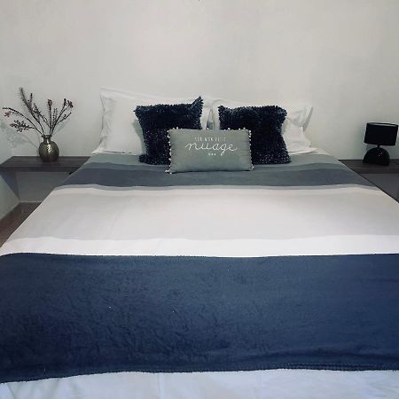 Appartement A 2 Mins Du Centre Сарла-ла-Канеда Екстериор снимка